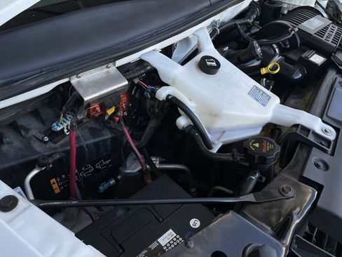 Used 2016 Chevrolet Express 3500 image 14