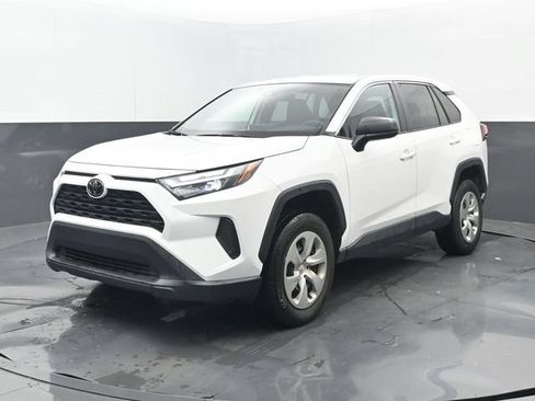 Used 2023 Toyota RAV4 LE FWD image 8