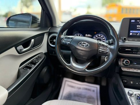 Used 2022 Hyundai Kona SEL w/ Convenience Package AWD/4WD image 15