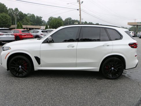 Used 2024 BMW X5 sDrive40i w/ M Sport Package RWD image 2