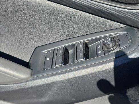 Used 2024 Subaru Crosstrek 2.0i w/ Crosstrek Mirror Package image 24