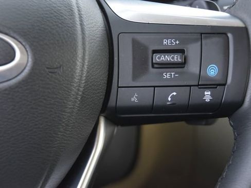 Used 2025 INFINITI QX60 Luxe w/ Lighting Package (N94) FWD image 35