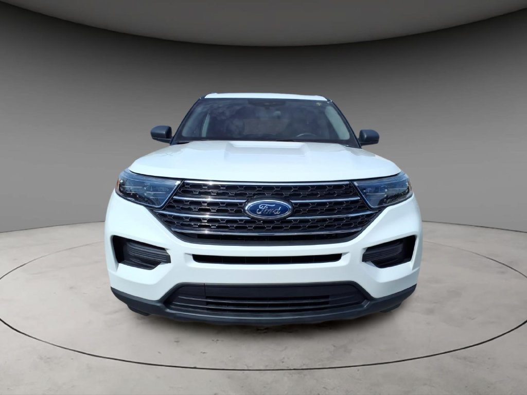Used 2023 Ford Explorer XLT AWD/4WD image 6