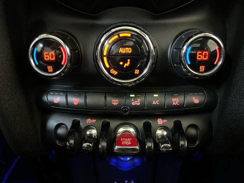 Used 2015 MINI Cooper S image 23