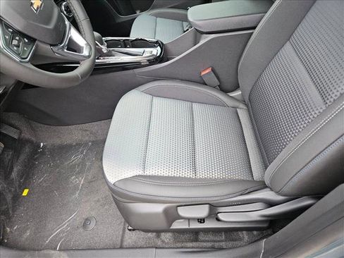 New 2026 Chevrolet Trax LT w/ Driver Confidence Package image 4