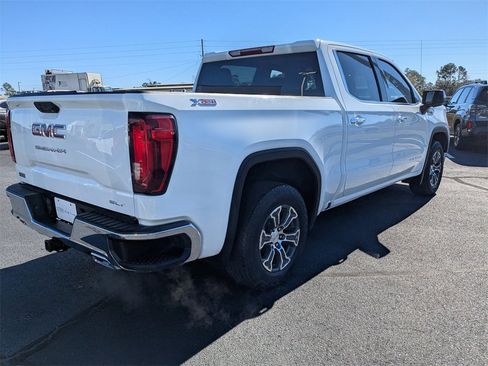 Used 2023 GMC Sierra 1500 SLT w/ X31 Off-Road Package image 6