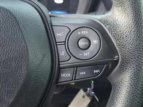 Used 2021 Toyota Corolla LE FWD image 12