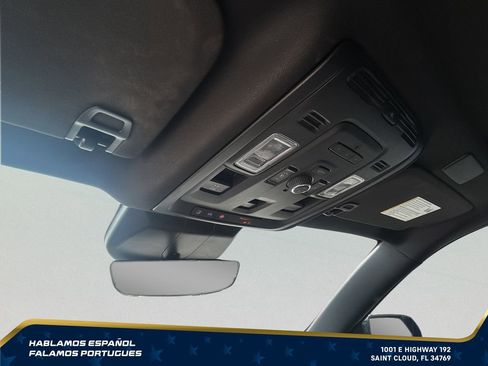 Used 2022 Cadillac Escalade ESV Premium Luxury AWD/4WD image 22