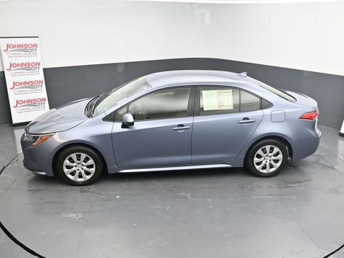 Used 2023 Toyota Corolla LE image 30