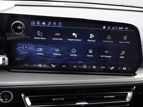 New 2026 Chevrolet Traverse LT w/ Driver Confidence Package image 10