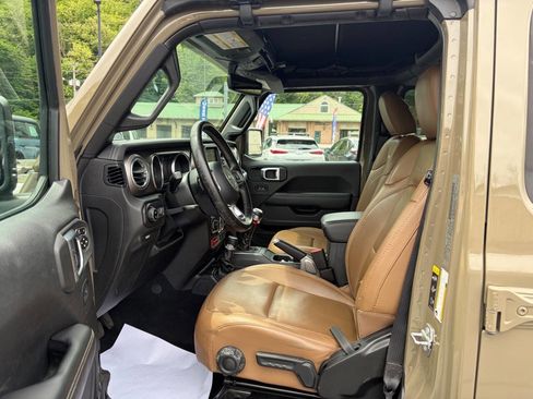 Used 2020 Jeep Gladiator Rubicon AWD/4WD image 12