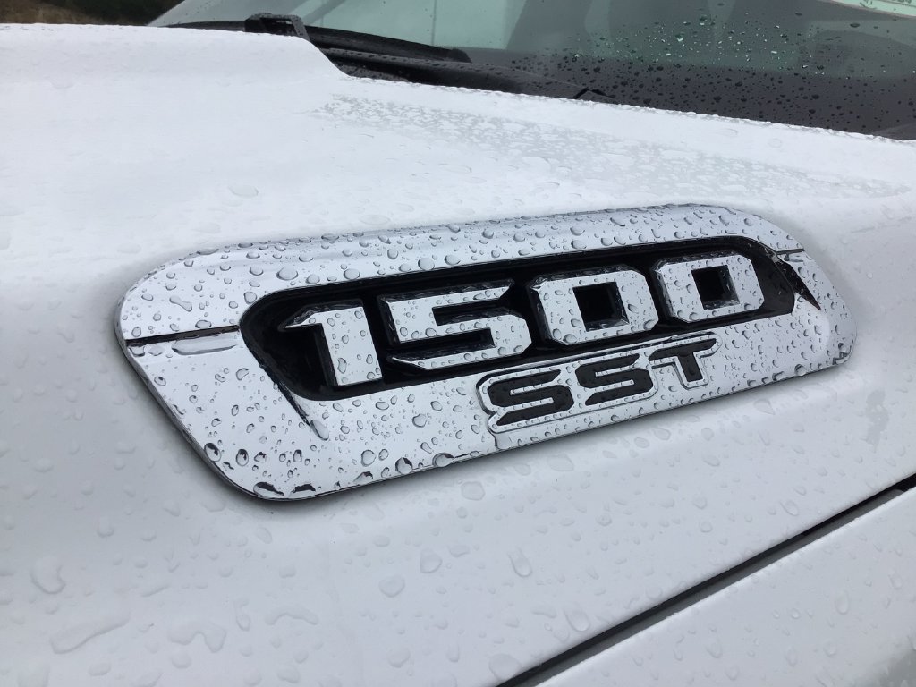 Used 2025 RAM 1500 Laramie AWD/4WD image 37