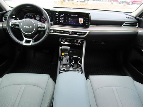 Used 2023 Kia K5 EX image 11