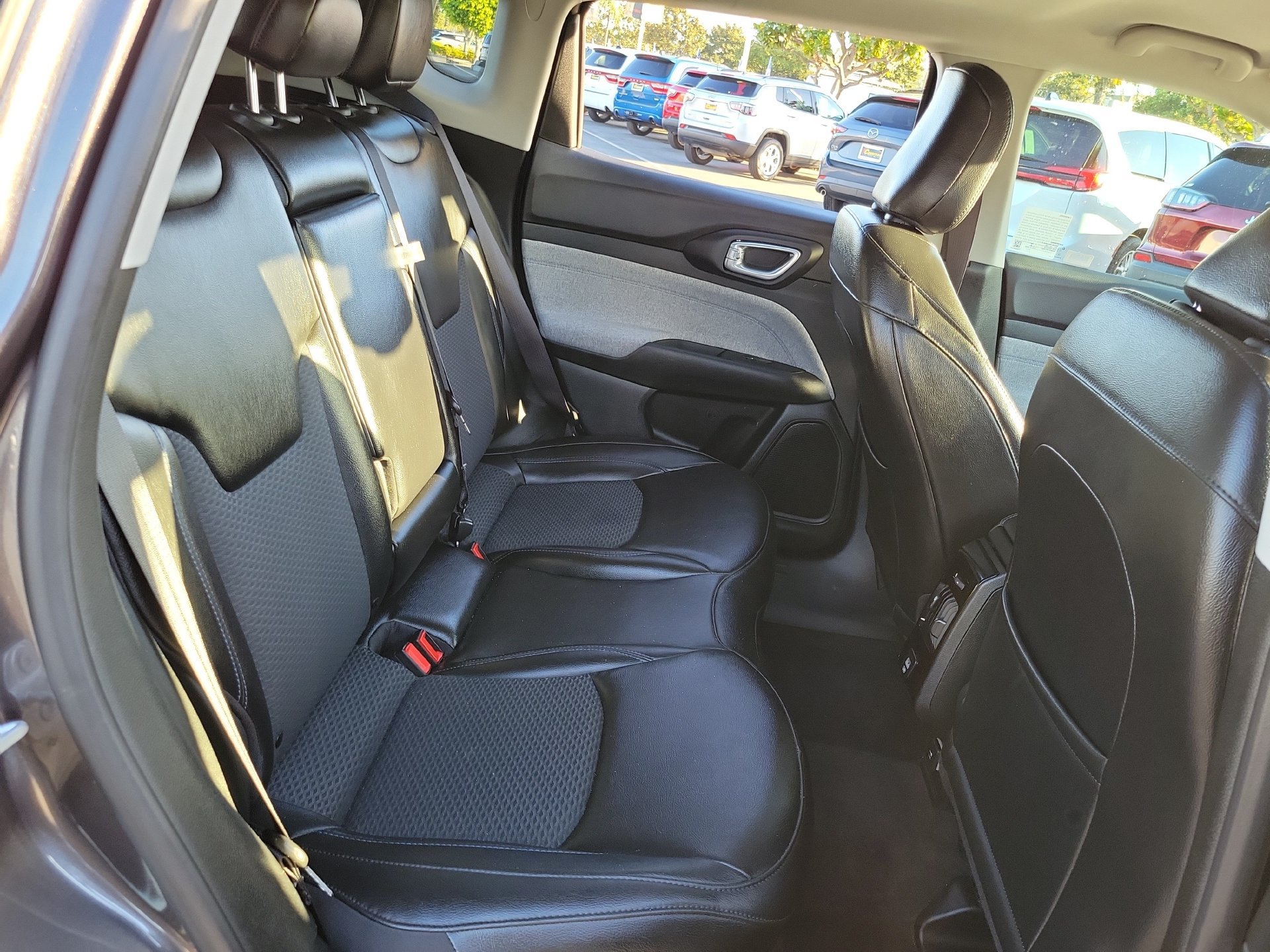 Certified 2022 Jeep Compass Latitude AWD/4WD image 22