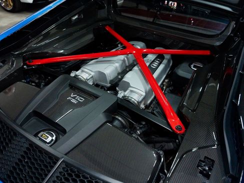 Used 2017 Audi R8 V10 image 54