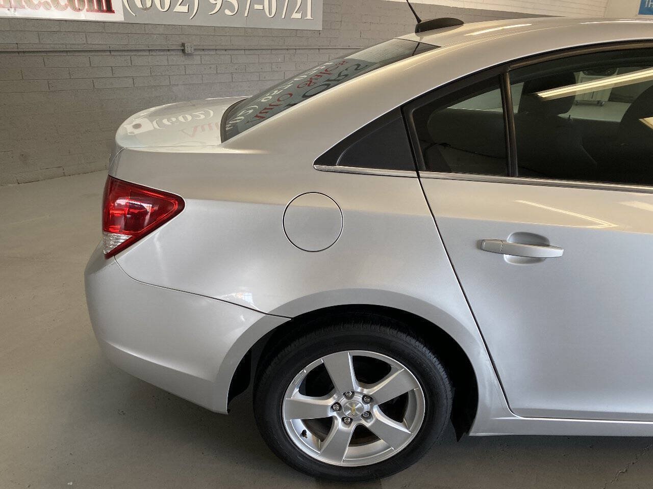 Used 2016 Chevrolet Cruze LT FWD image 19