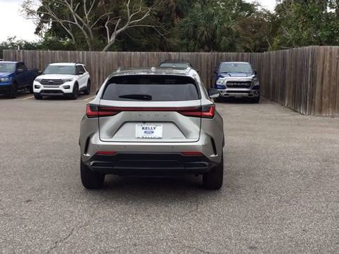 Used 2024 Lexus NX 250 FWD w/ Premium Package image 7