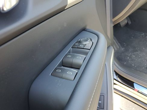 New 2026 Buick Enclave Avenir w/ Super Cruise Package FWD image 18