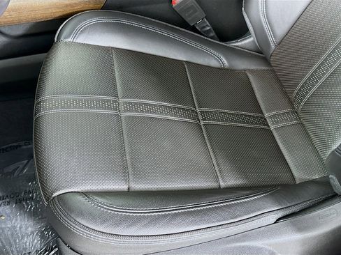 Used 2023 Chevrolet Silverado 1500 High Country w/ Technology Package image 21