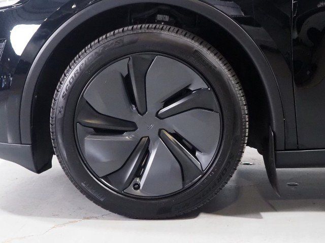 Used 2026 Tesla Model Y Long Range RWD image 52