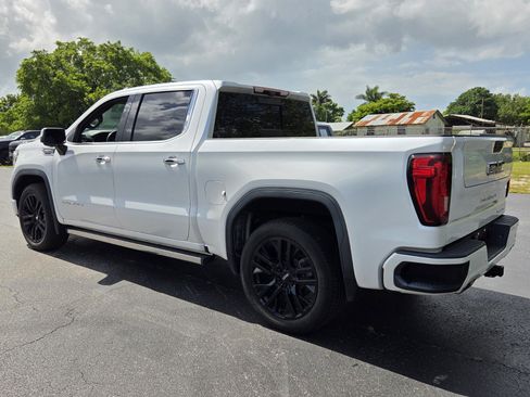 Used 2021 GMC Sierra 1500 Denali w/ Denali Ultimate Package AWD/4WD image 3