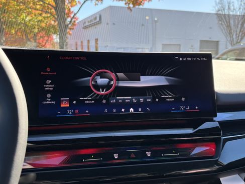 Used 2026 BMW 530i w/ Premium Package image 32