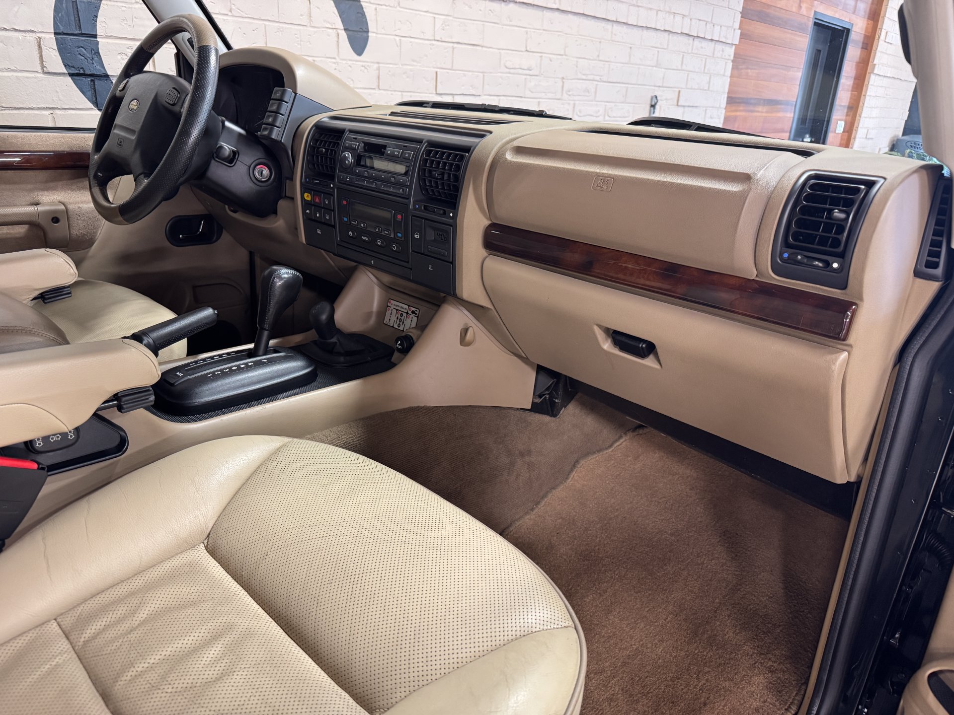 Used 2000 Land Rover Discovery AWD/4WD image 43