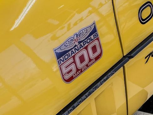 Used 1986 Chevrolet Corvette Convertible image 75