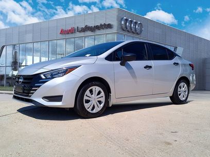 Used 2025 Nissan Versa S w/ Trunk Package