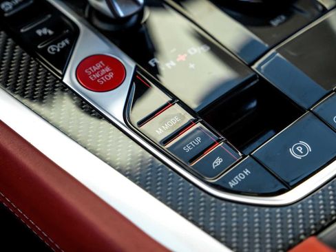 Used 2025 BMW X5 M Competition w/ Executive Package image 26