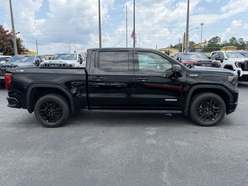 Used 2024 GMC Sierra 1500 Elevation w/ X31 Off-Road Package AWD/4WD image 11