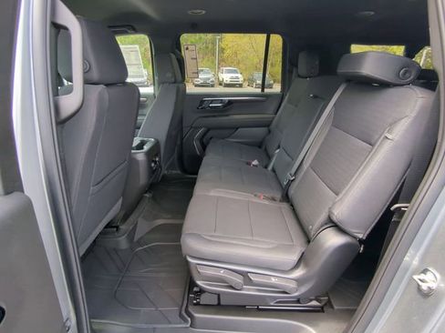 New 2026 Chevrolet Suburban LS AWD/4WD image 38
