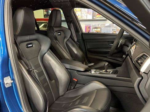 Used 2018 BMW M3 w/ Competition Package RWD image 23