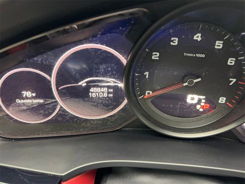 Used 2020 Porsche Cayenne w/ Premium Package image 59