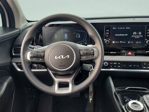 Used 2025 Kia Sportage LX AWD/4WD image 14