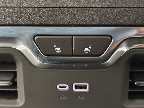 New 2026 GMC Sierra 1500 Denali Ultimate AWD/4WD image 8