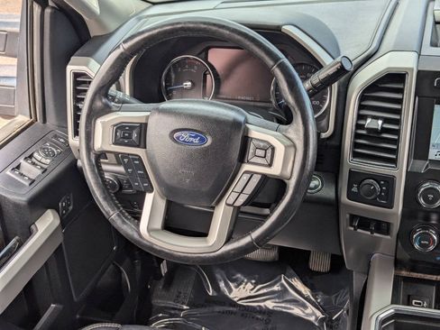 Used 2019 Ford F250 Lariat w/ Lariat Ultimate Package AWD/4WD image 16
