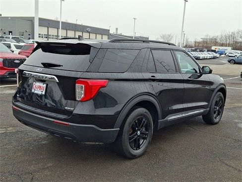 Certified 2023 Ford Explorer XLT image 6