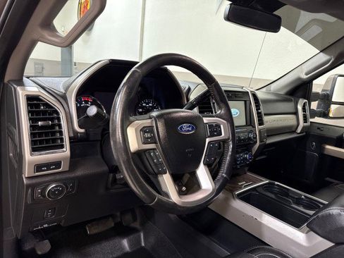 Used 2018 Ford F250 Lariat w/ Camper Package image 18