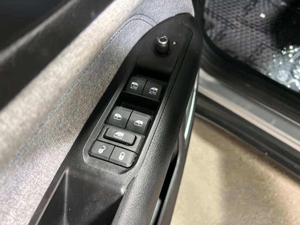 Used 2022 Jeep Compass Latitude w/ Convenience Group FWD image 21