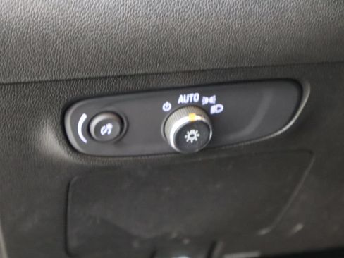 Used 2024 Buick Encore GX Preferred w/ Comfort Package FWD image 22