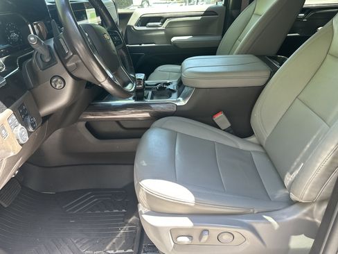 Certified 2023 Chevrolet Silverado 1500 LTZ AWD/4WD image 8