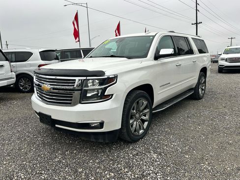 Used 2018 Chevrolet Suburban Premier AWD/4WD image 21
