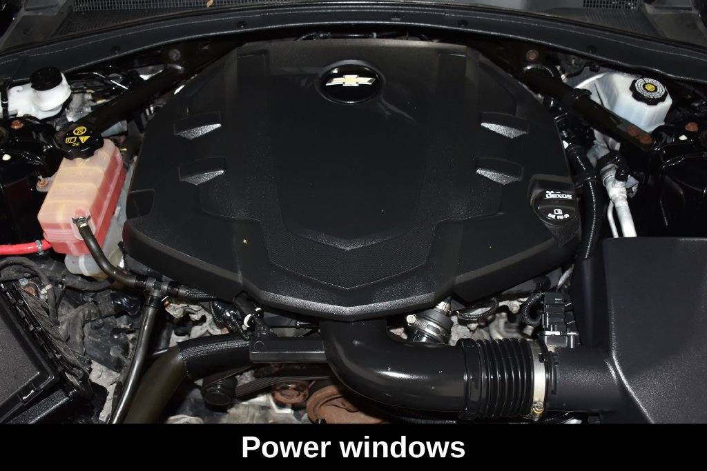 Used 2016 Chevrolet Camaro LT w/ Technology Package RWD image 8