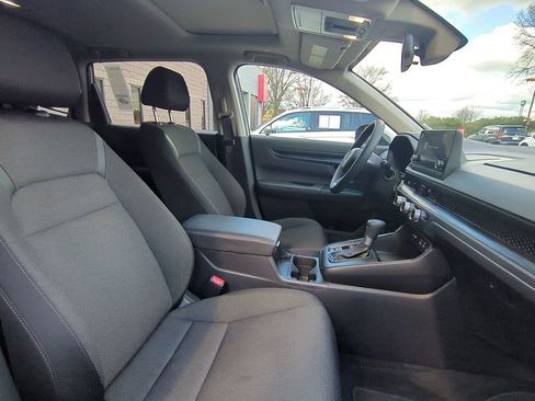 Used 2025 Honda CR-V EX image 30