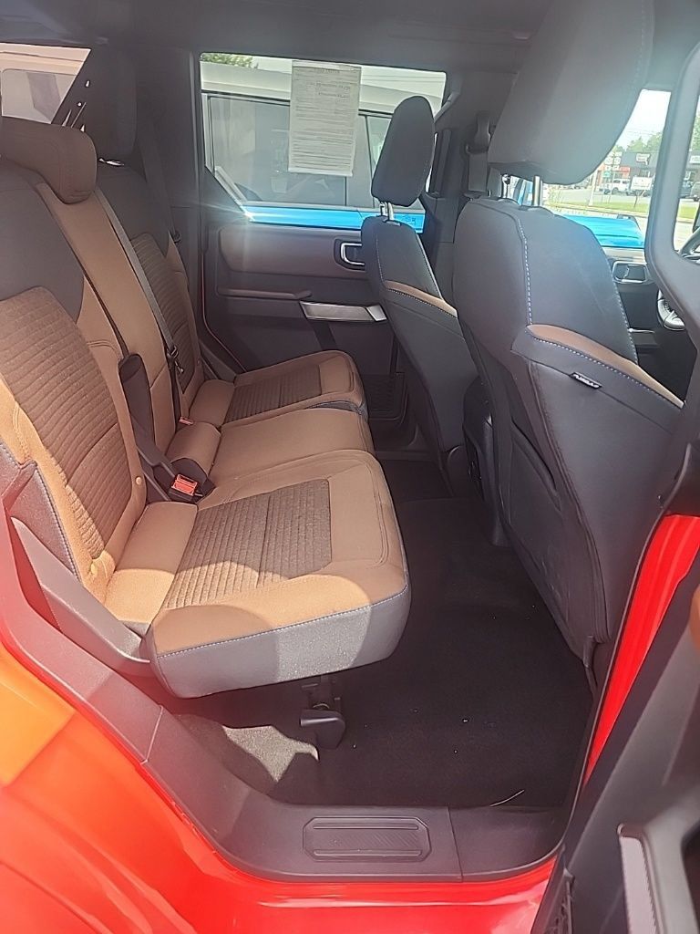 Used 2023 Ford Bronco Outer Banks AWD/4WD image 12