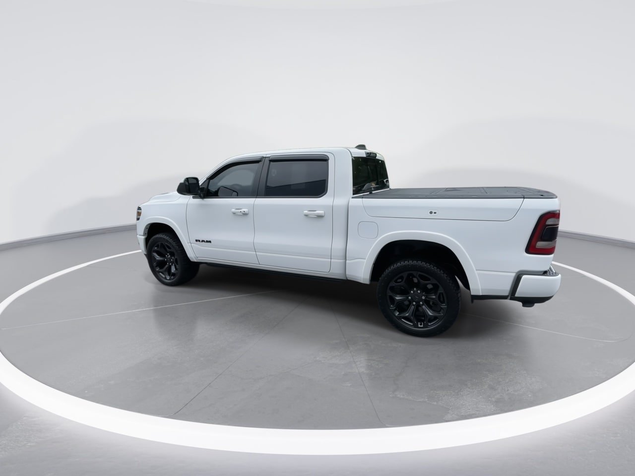 Used 2022 RAM 1500 Limited AWD/4WD image 12