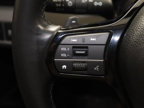 Used 2024 Honda Pilot Touring image 36