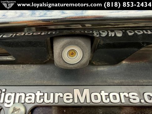 Used 2018 Toyota C-HR XLE FWD image 10