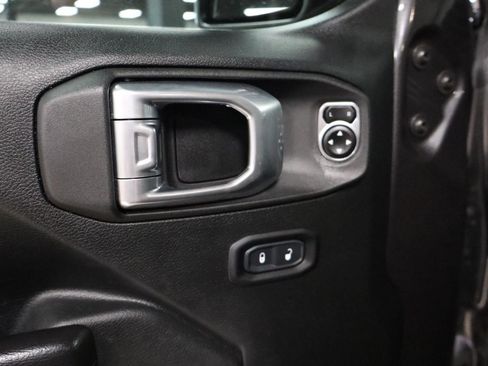 Used 2021 Jeep Wrangler Unlimited Sport AWD/4WD image 15